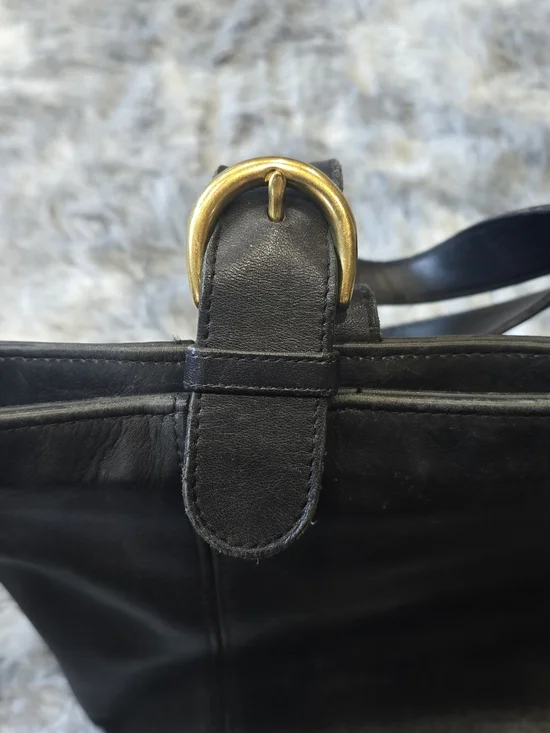 Vintage 1999 Coach Black Leather Tote with Gold Hardware - Picture 2 of 10